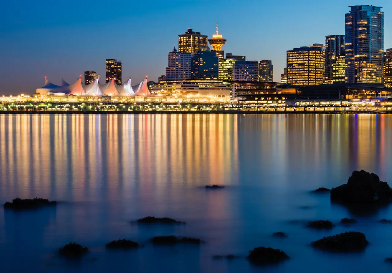 Night time picture of Vancouver Downtown